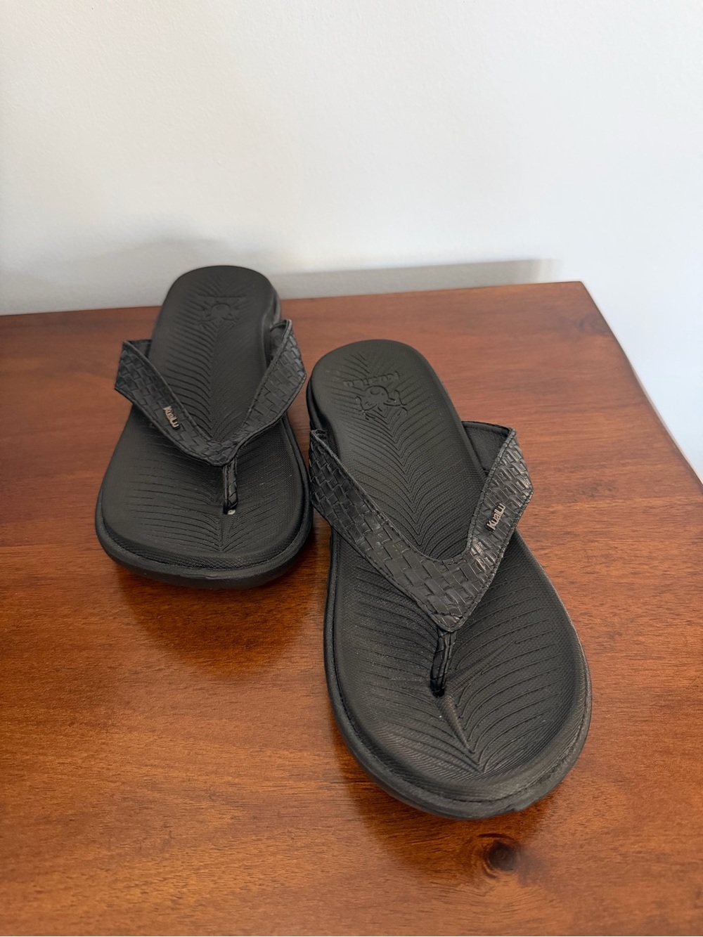 KuaiLu Men's Black Orthotic Arch Support Flip Flop Thong Sandals Sz 10 / EU 43